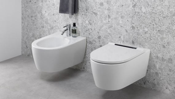 Combination of Geberit ONE bidet and AquaClean Sela shower toilet