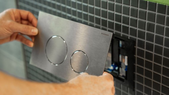 Installation of Geberit Sigma40