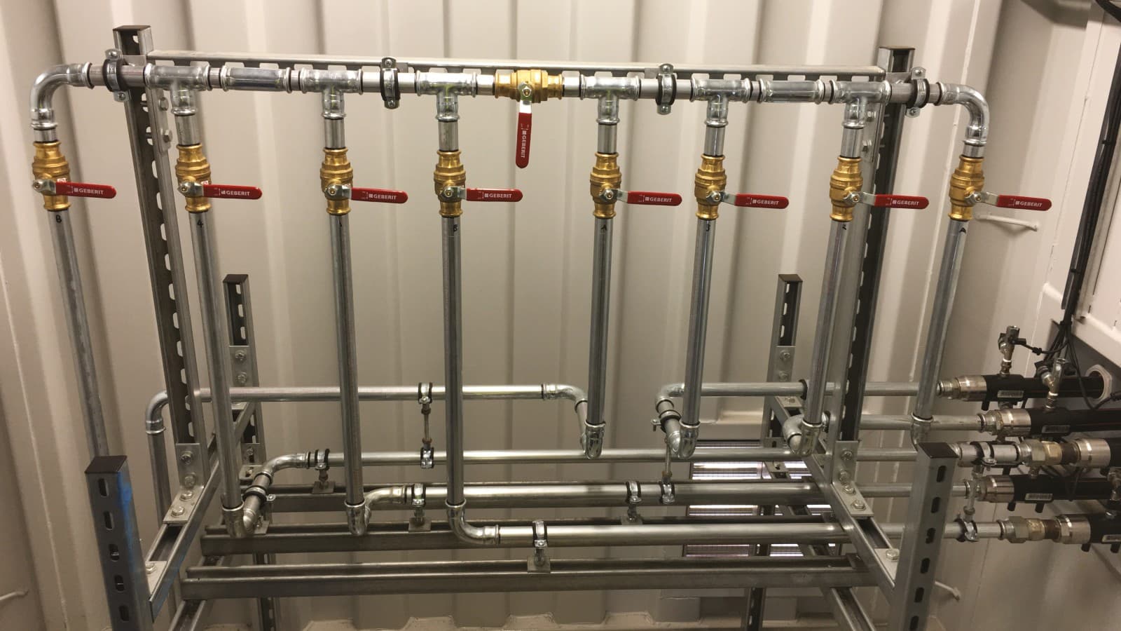 Geberit pipe solution using Geberit Mapress Geberit pipe solution using Geberit Mapress