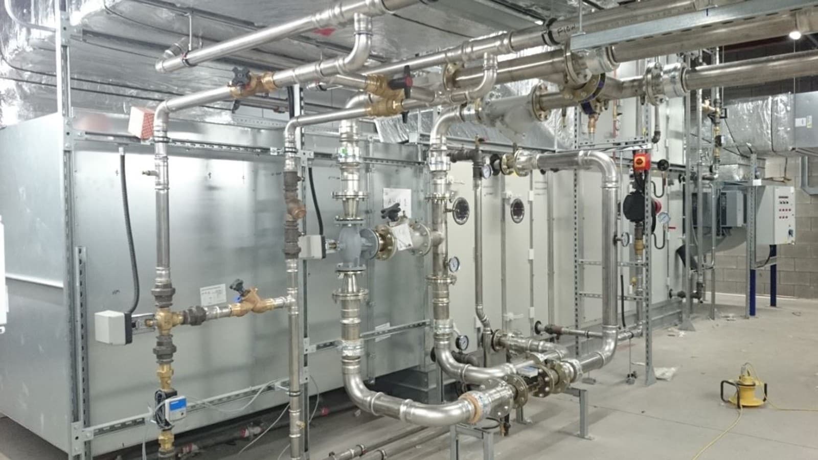 Geberit Mapress Stainless Steel at the Wellcome-Wolfson Institute Geberit Mapress Stainless Steel at the Wellcome-Wolfson Institute