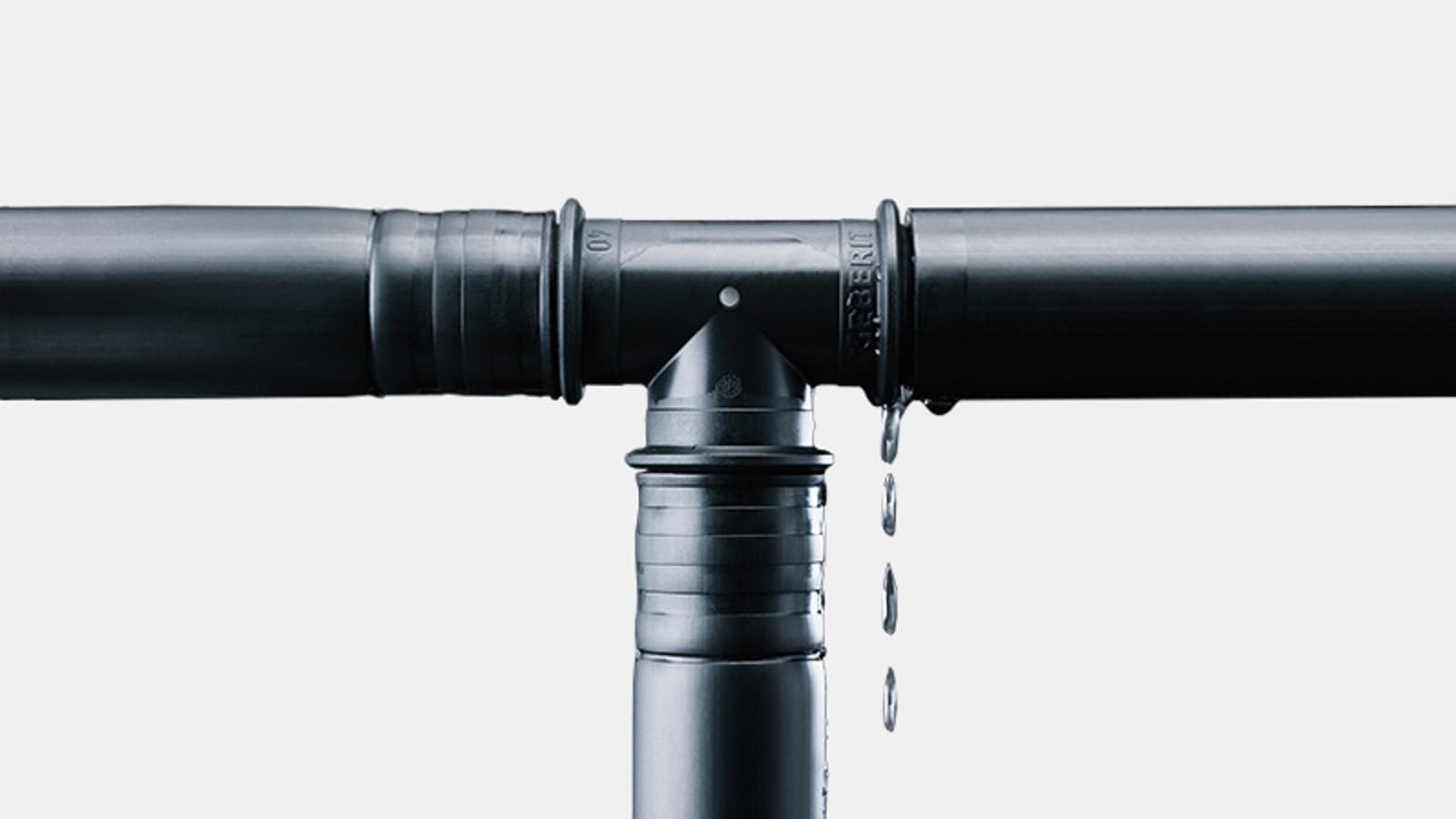 Unpressed Geberit Mepla fittings can be easily identified during the pressure test Unpressed Geberit Mepla fittings can be easily identified during the pressure test