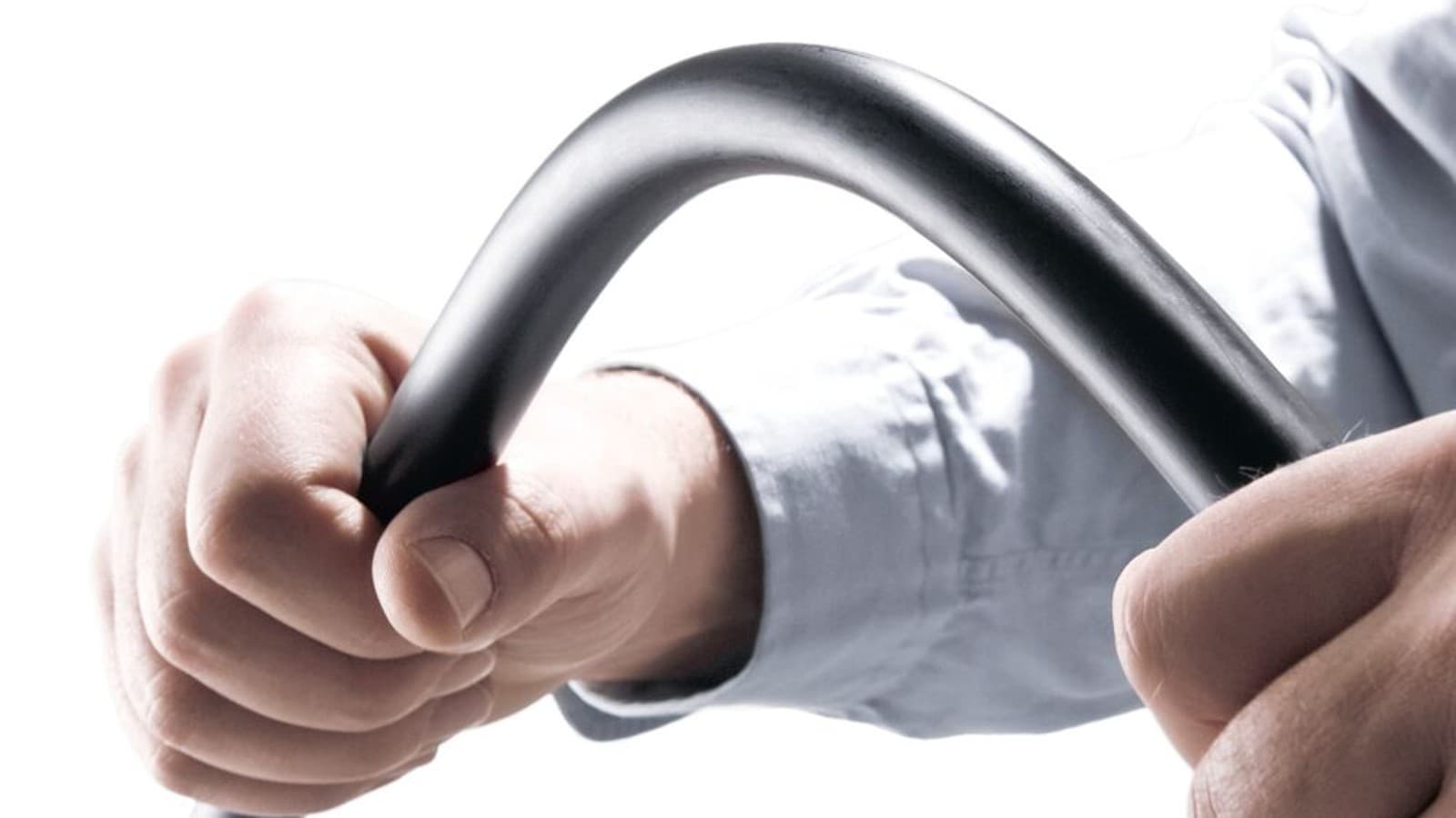 Effortless bending of Geberit Mepla composite pipes Effortless bending of Geberit Mepla composite pipes